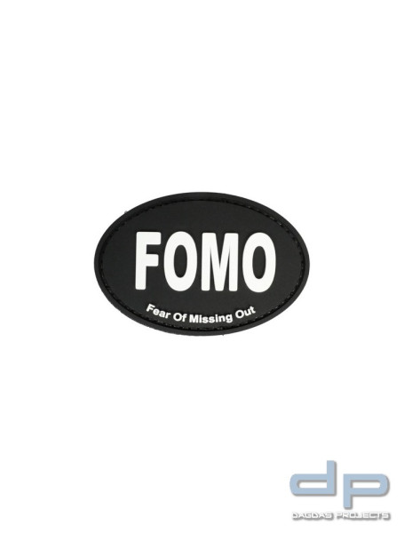 Klettabzeichen FOMO - FEAR OF MISSING OUT - gummiert, 75x50 mm